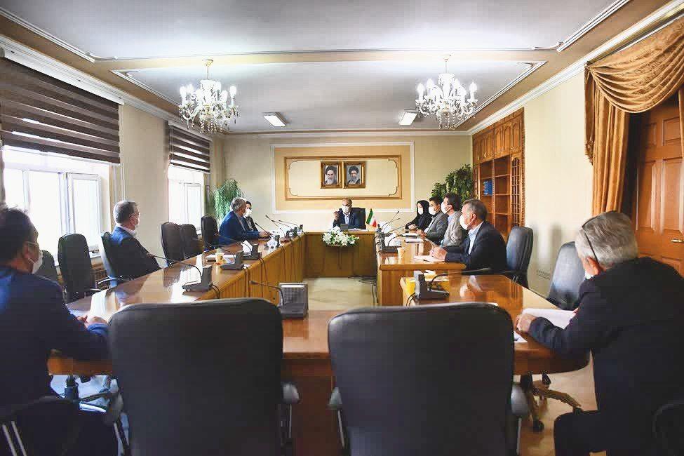 جلسه آسیب شناسی کسب و کارهای متضرر ناشی از بیماری کرونا در شهرستان ماکو
