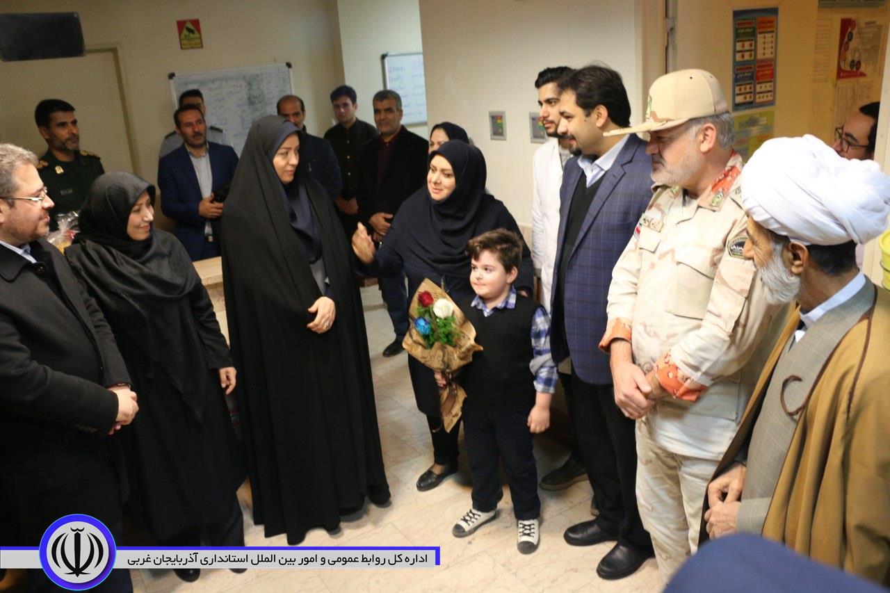 گزارش تصویری - حضور مسئولین ارشد شهرستان ماکو در مراکز درمانی و تجلیل از پرستاران