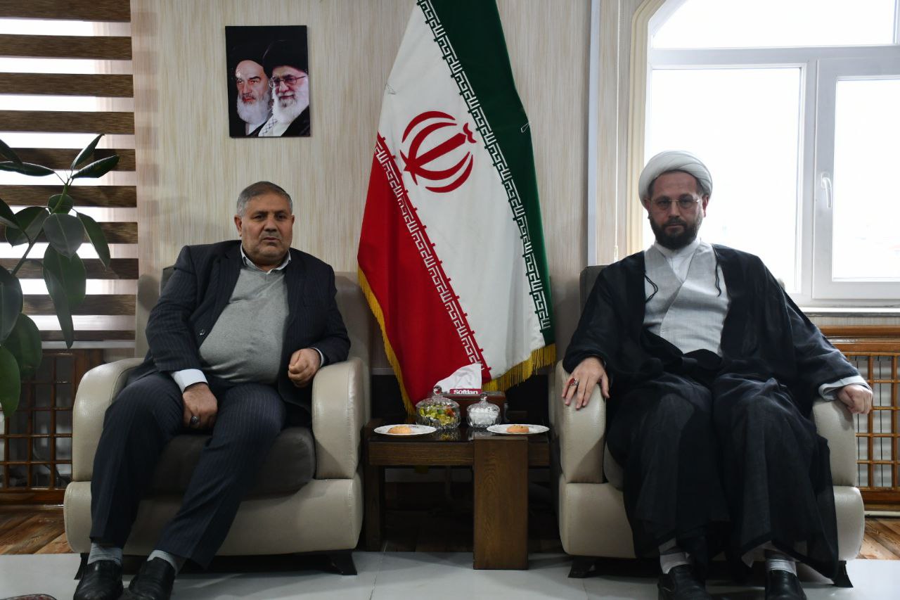 یکی از اهداف بلندمدت ما باید جذب جوانان به برنامههای فرهنگی و مذهبی در مساجد باشد
