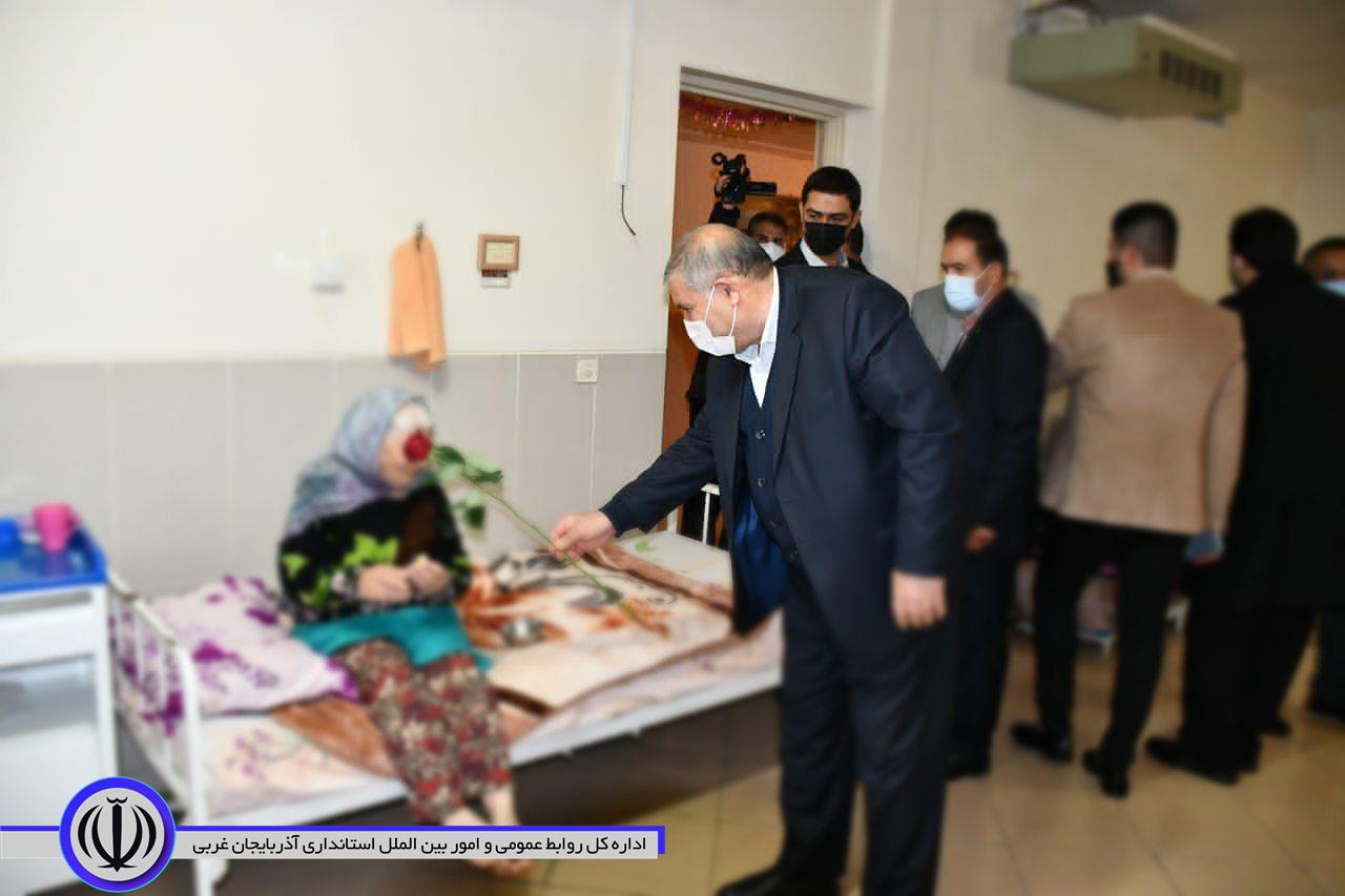 حضور فرماندار شهرستان ماکو در سرای سالمندان
