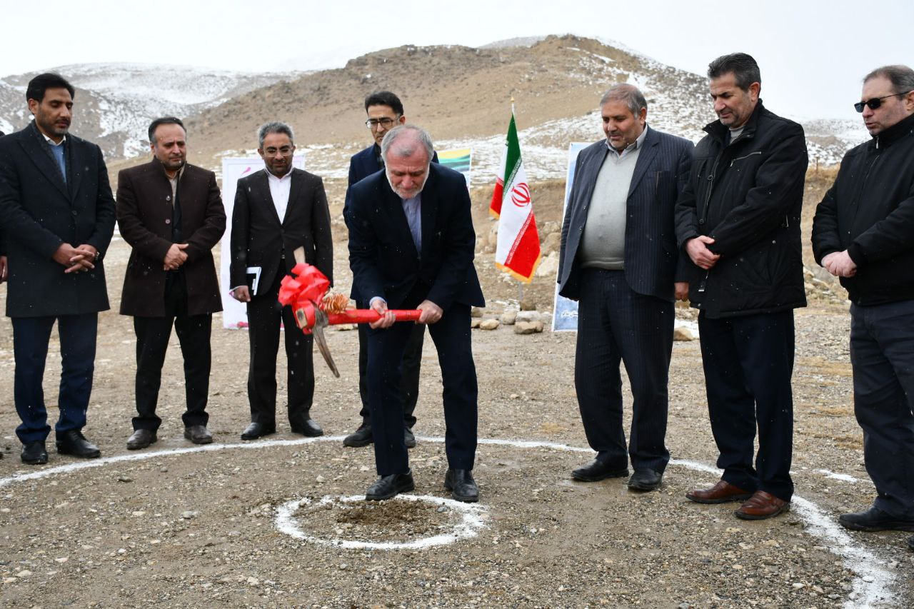 کلنگ زنی طرح آبخیزداری روستای پره خودک از توابع بخش مرکزی شهرستان ماکو