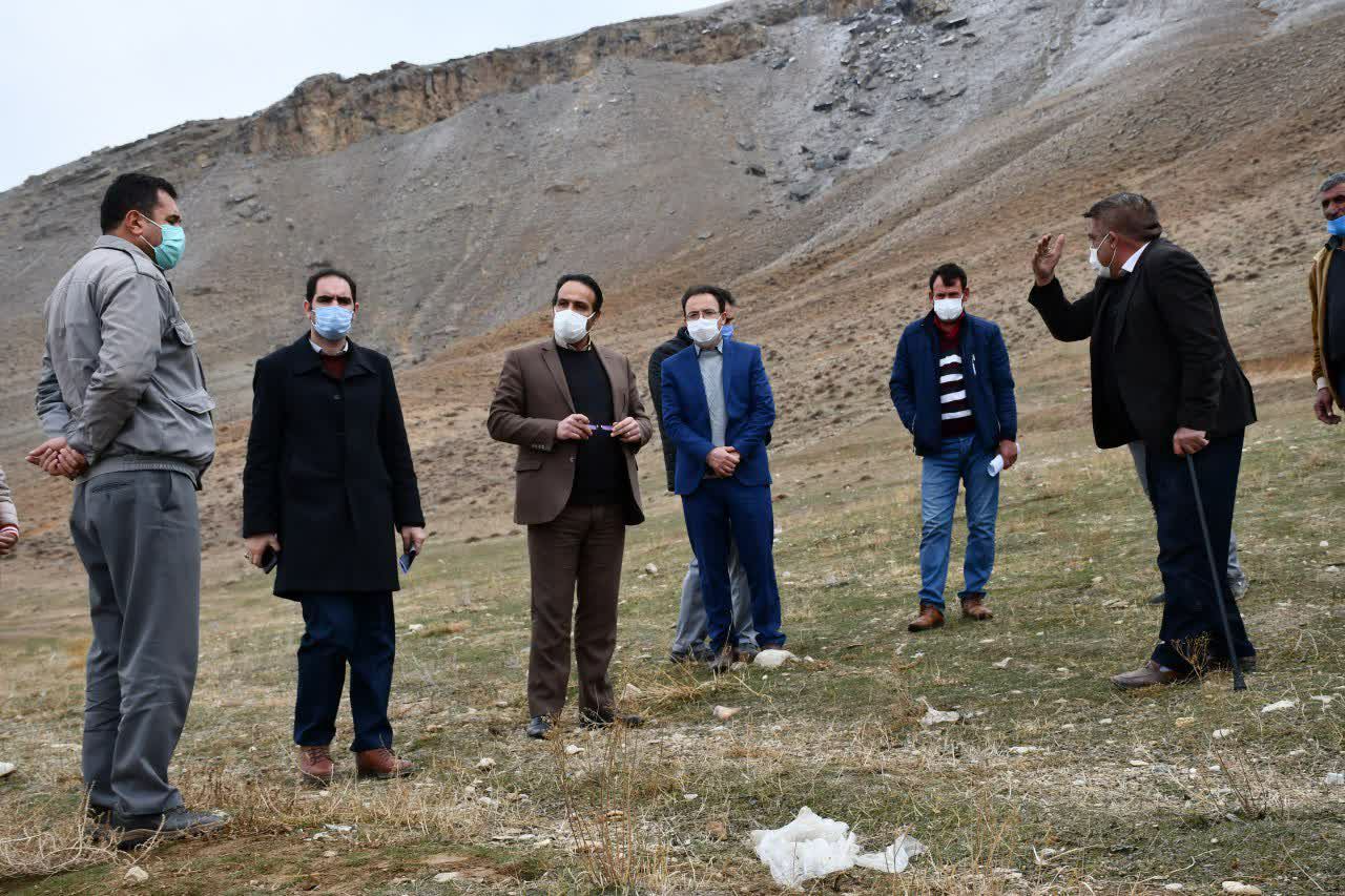 حضور بخشدار مرکزی ماکو بهمراه روسای ادارات جهاد کشاورزی و بنیاد مسکن در روستای سعید آباد بمنظور رسیدگی به درخواست های مردمی در ارتباط با محدودیت های اراضی روستا جهت ساخت و ساز