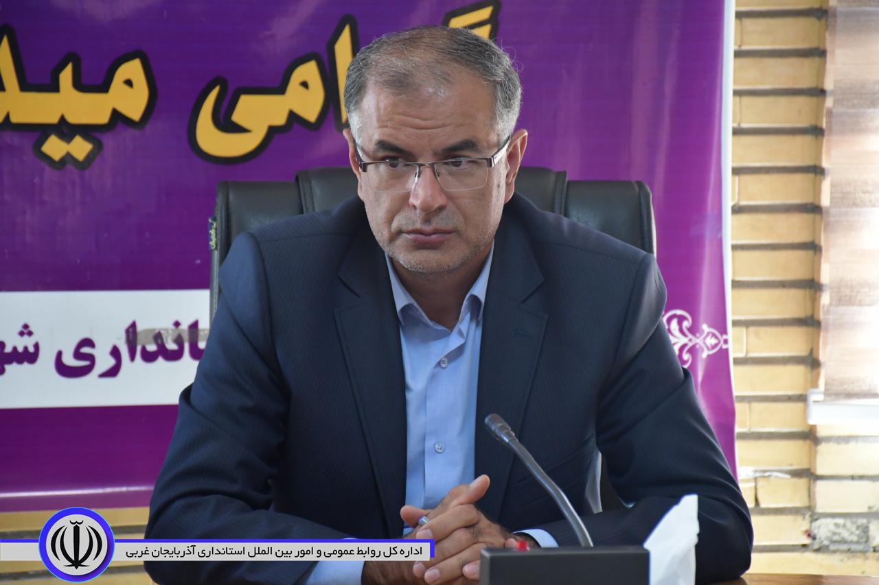 مسئولین ادارات ذیربط ، اصلاح نقاط حادثه خیز و همچنین لایروبی مسیل ها را قبل از شروع بارش ها در دستور کار خود قرار دهند