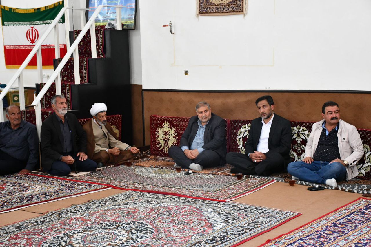ملاقات مردمی و چهره به چهره نادر کاظمی فرماندار شهرستان ماکو با مردم روستای باشکند از توابع بخش مرکزی