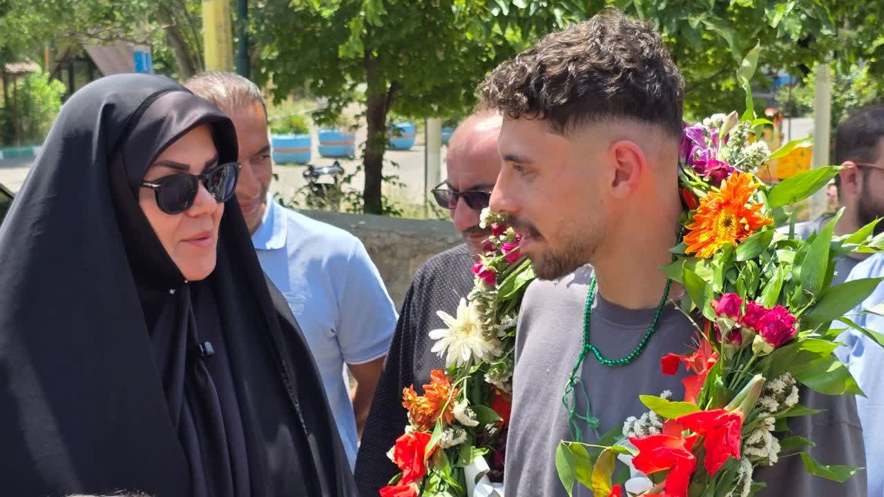 ثبت رکورد ملی غواصی آزاد توسط ورزشکار ماکویی؛ ایلیا حقوردیلو با استقبال فرماندار وارد ماکو شد.