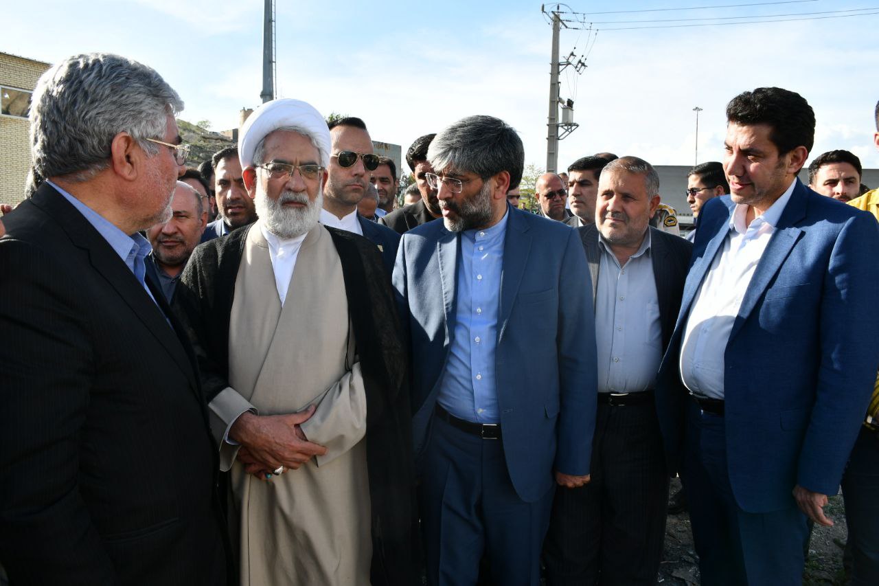 بازدید حجت الاسلام والمسلمین منتظری دادستان کل کشور از گمرک بازرگان