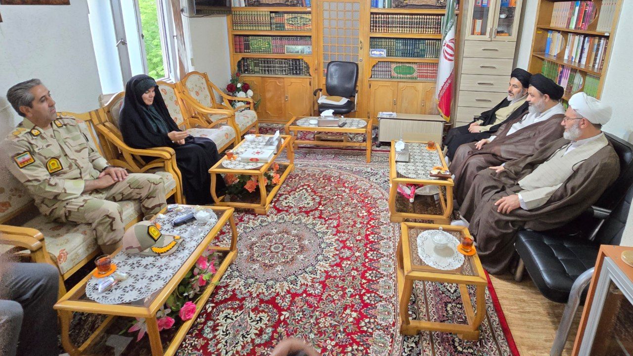 دیدار فرماندار شهرستان ماکو و فرمانده مرزبانی با نماینده ولیفقیه در آذربایجانغربی