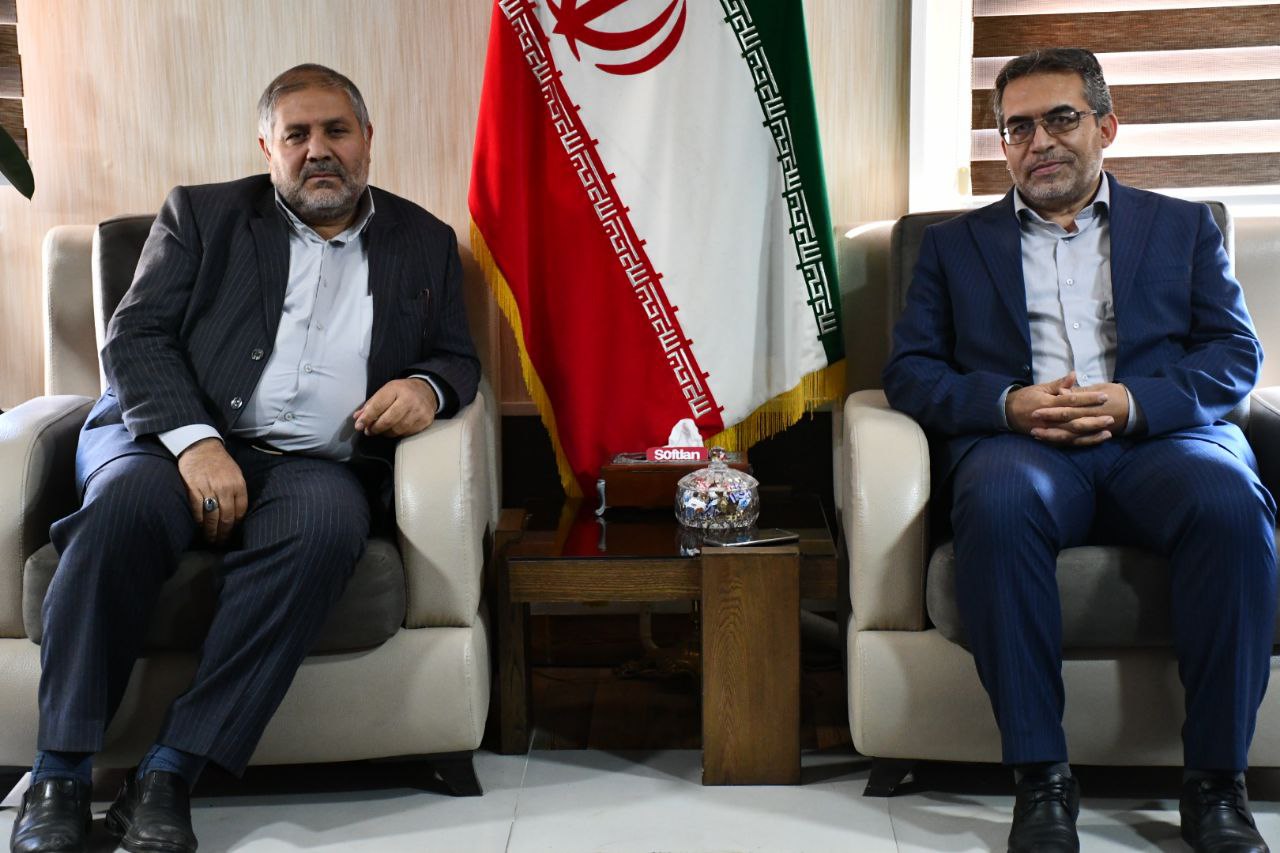 دیدار دکتر ادیب فر ، مدیرکل پزشکی قانونی استان آذربایجان غربی با نادر کاظمی فرماندار شهرستان ماکو