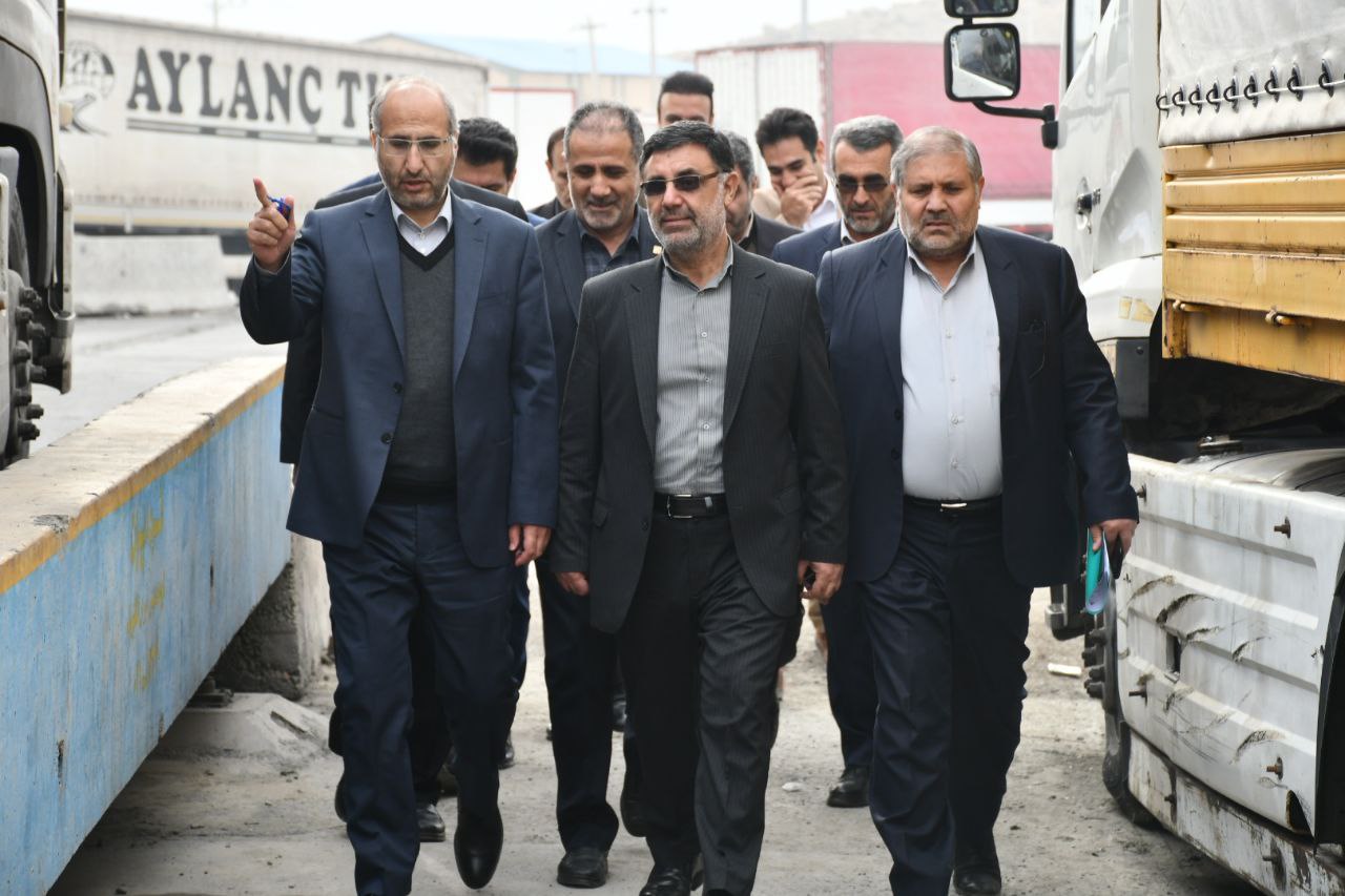 بازدید رضا ابراهیمی معاون سیاسی و اجتماعی استاندار آذربایجان غربی از گمرک بازرگان
