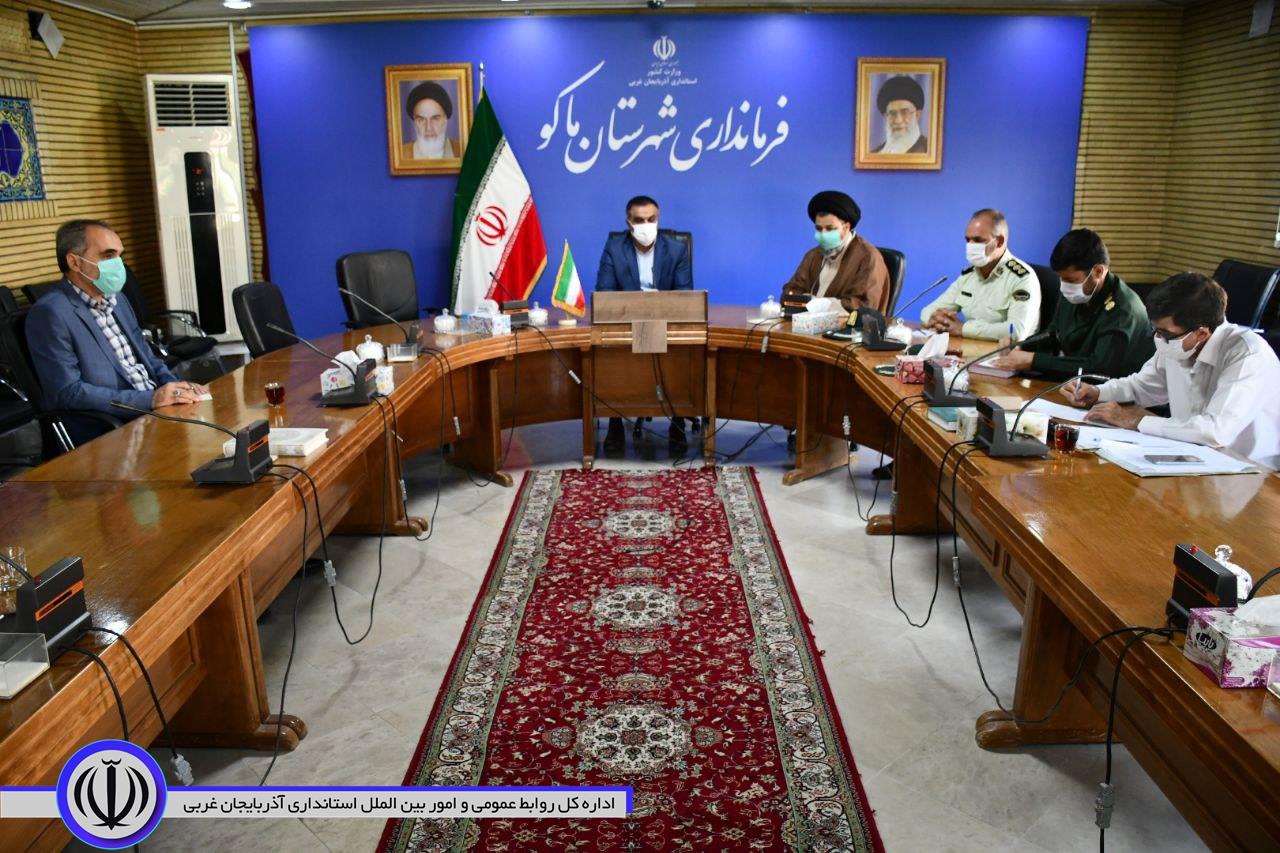 برگزاری جلسه شورای اقامه نماز شهرستان ماکو به ریاست محمدی ایروانلو فرماندار شهرستان و با حضور حجت الاسلام و المسلمین سید محمد هاشمی امام جمعه و سایر اعضا در محل فرمانداری