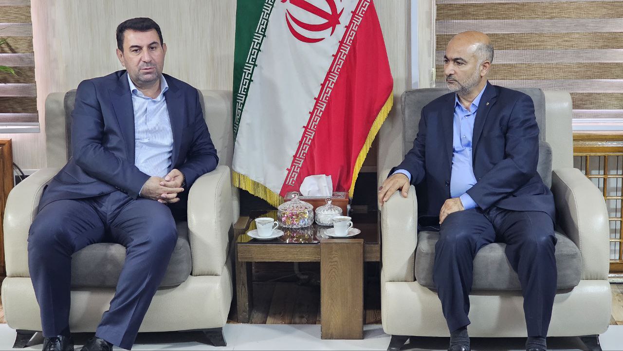 دیدار احمد مجرد مدیرعامل شرکت ملی پخش فرآورده های نفتی استان آذربایجان غربی با رامین موحدی فرماندار شهرستان ماکو
