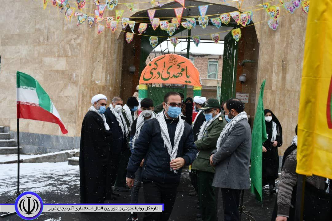 اعزام دومین کاروان راهیان نور از شهرستان ماکو به مناطق عملیاتی جنوب کشور
