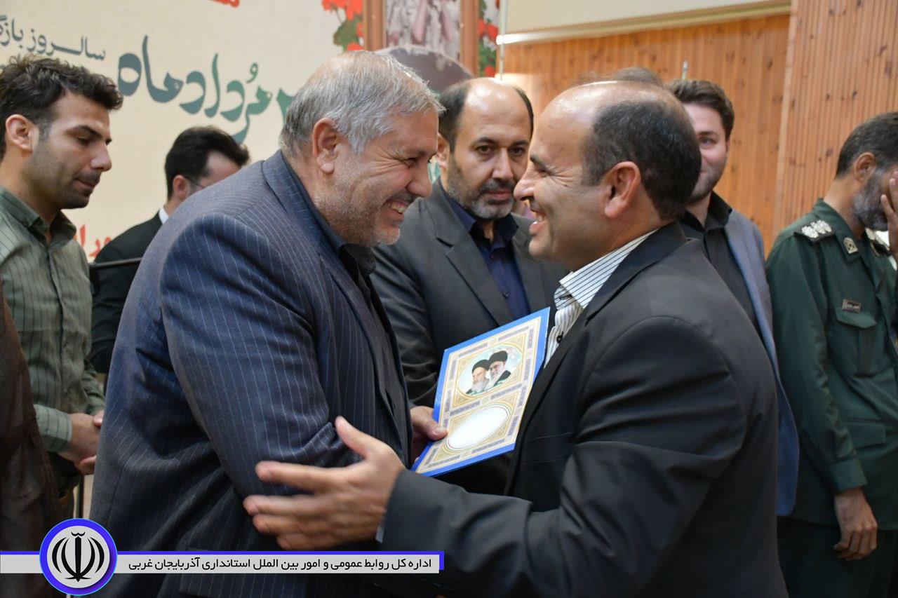 آیین تجلیل از آزادگان سرافراز شهرستان ماکو به مناسبت 26 مرداد سالروز بازگشت آزادگان سرافراز به میهن اسلامی