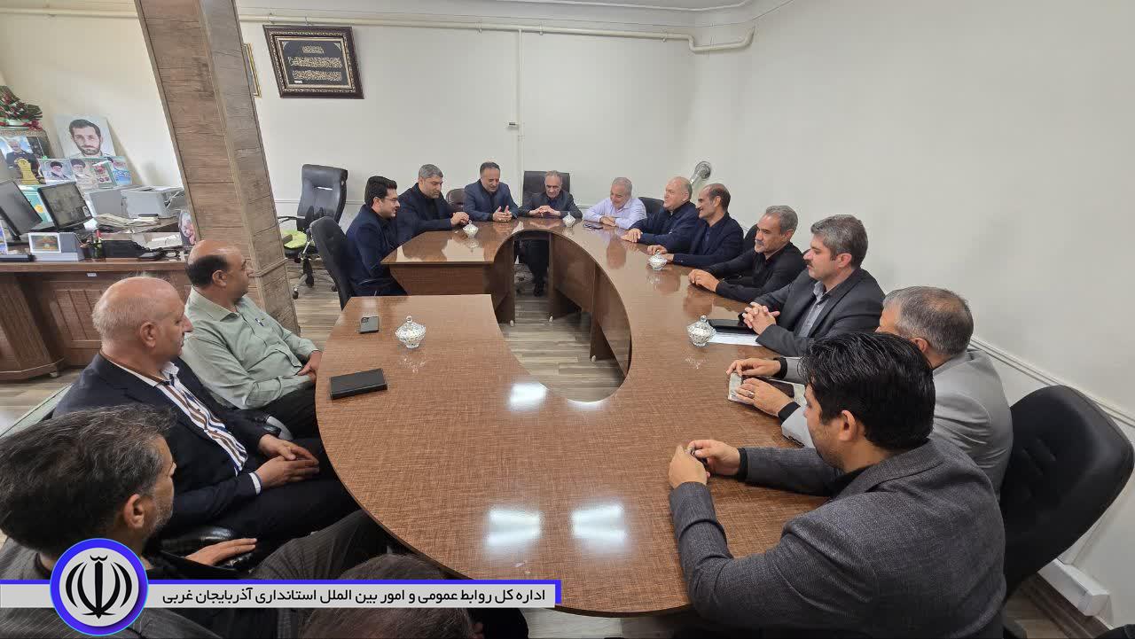 ماکو می‌تواند به یکی از قطب‌های مهم معدنی و صنعتی شمال‌غرب کشور تبدیل شود.