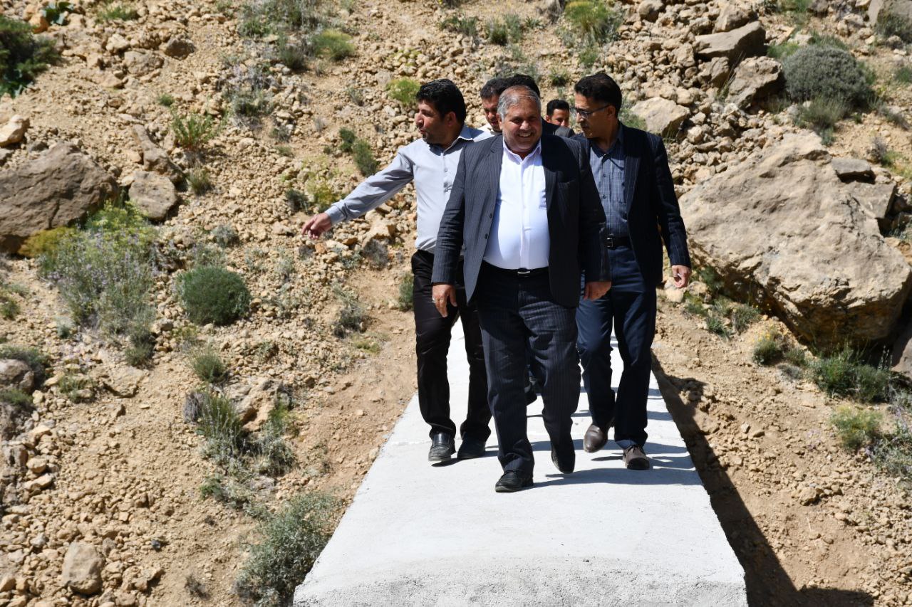 بازدید نادر کاظمی فرماندار شهرستان ماکو از اجرای عملیات طرح آبخیزداری زیر حوزه روستای پره خودک از توابع بخش مرکزی شهرستان ماکو
