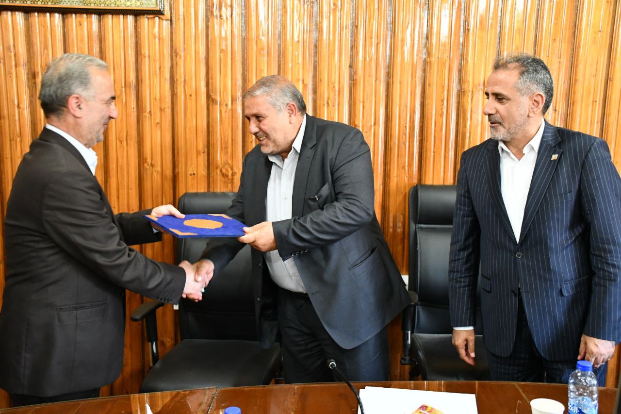 سرپرست اداره کل گمرک بازرگان معارفه شد .