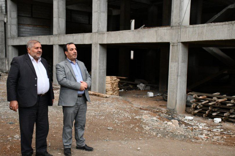 بازدید منصور میرزایی مدیرکل دفتر بازرسی ، مدیریت عملکرد و امور حقوقی استانداری آذربایجان غربی به همراه کاظمی فرماندار شهرستان ماکو طرح اقدام ملی مسکن سایت جاده دانالو جنب آپارتمان های چام ماکو
