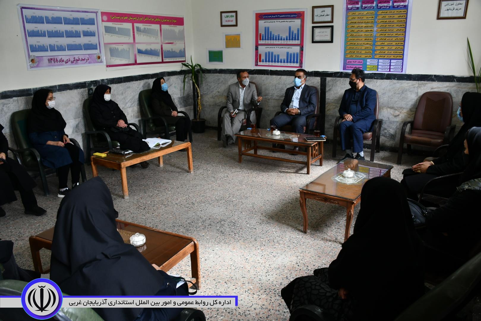 بازدید فرماندار شهرستان ماکو به همراه مدیر آموزش و پرورش از دبیرستان حضرت زینب (س)