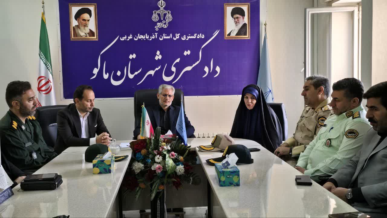 دیدار فرماندار و مسئولین شهرستان ماکو با رئیس دادگستری شهرستان