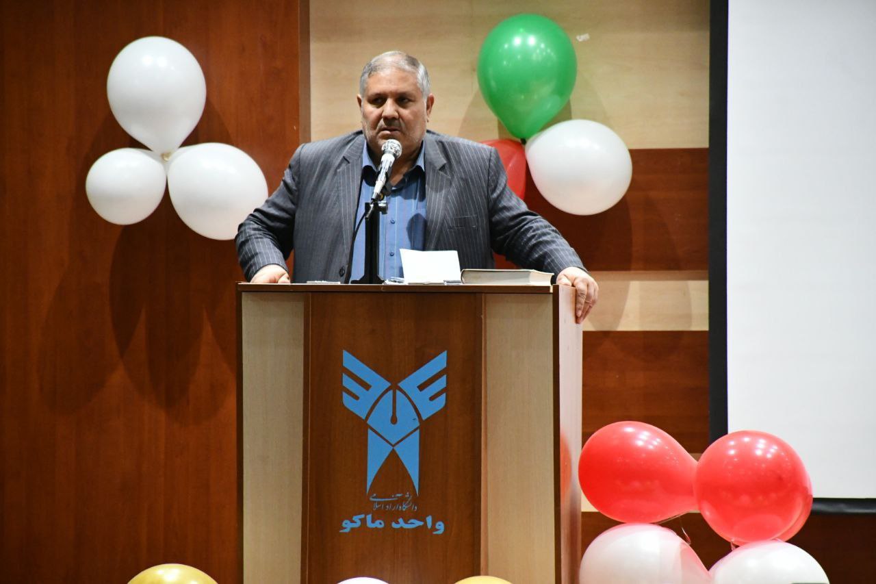 یکی از برکات نظام جمهوری اسلامی بالا بردن افزایش و بینش سیاسی آحاد مختلف مردم جامعه است