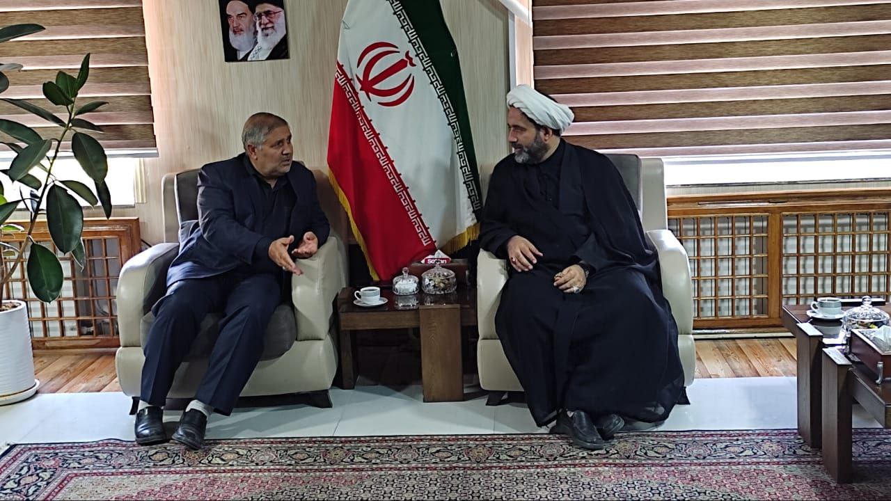 دیدار حجتالاسلام والمسلمین امامی مدیرکل تبلیغات اسلامی استان آذربایجان غربی با نادر کاظمی فرماندار شهرستان ماکو