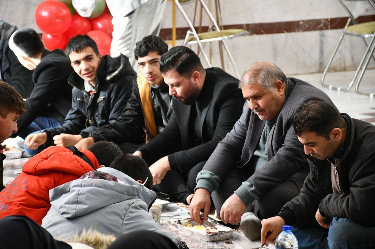 فرماندار شهرستان ماکو مهمان دانش آموزان در مدرسه استثنایی