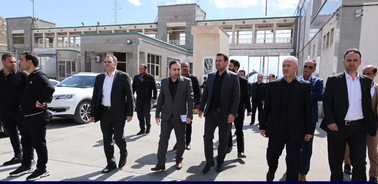 بازدید فرماندار شهرستان ماکو از گمرک و پایانه مرزی بازرگان
