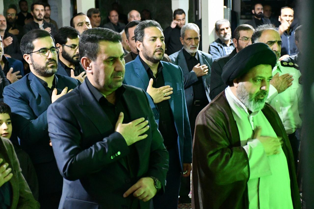مراسم گرامیداشت شهادت شهید جمهور سیدالشهدای خدمت، آیت الله سید ابراهیم رئیسی و همراهان در مسجد جامع شهر ماکو برگزار گردید