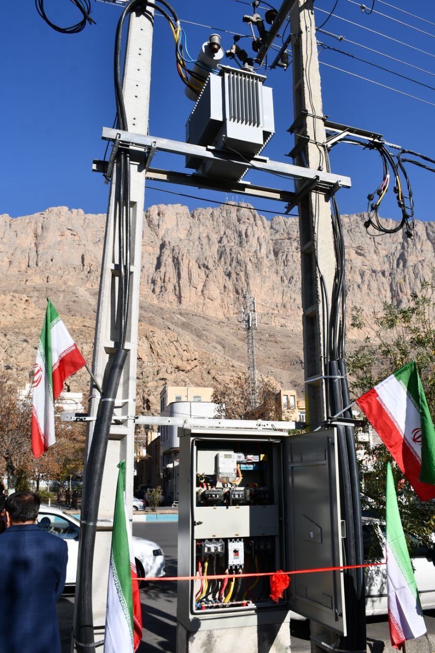 جهش زیرساختی در برقرسانی ماکو با بهرهبرداری از پنج پست هوایی متبرک به نام شهدا