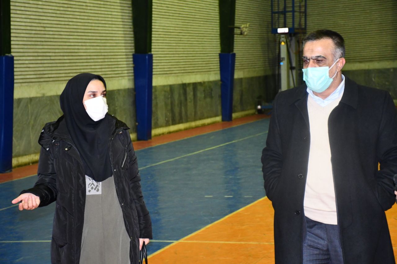 محمدی ایروانلو فرماندار شهرستان ماکو بعد از ظهر امروز سه شنبه ۷ بهمن سالجاری بهمراه رئیس اداره ورزش و جوانان جهت بررسی مسائل ، مشکلات و موانع پیش روی توسعه ورزش شهرستان از سالن های ورزشی بازدید نمود