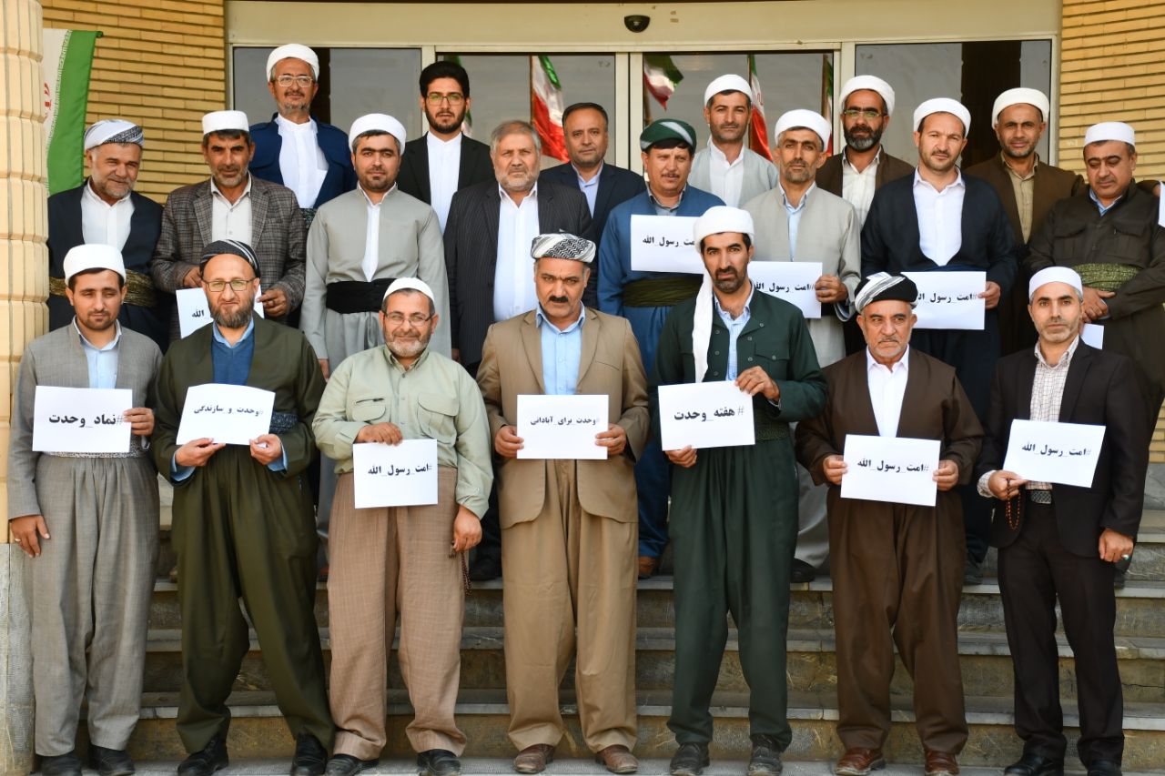 دیدار رئیس مرکز اسلامی شهرستان ماکو به همراه روحانیون اهل تسنن با نادر کاظمی فرماندار شهرستان ماکو