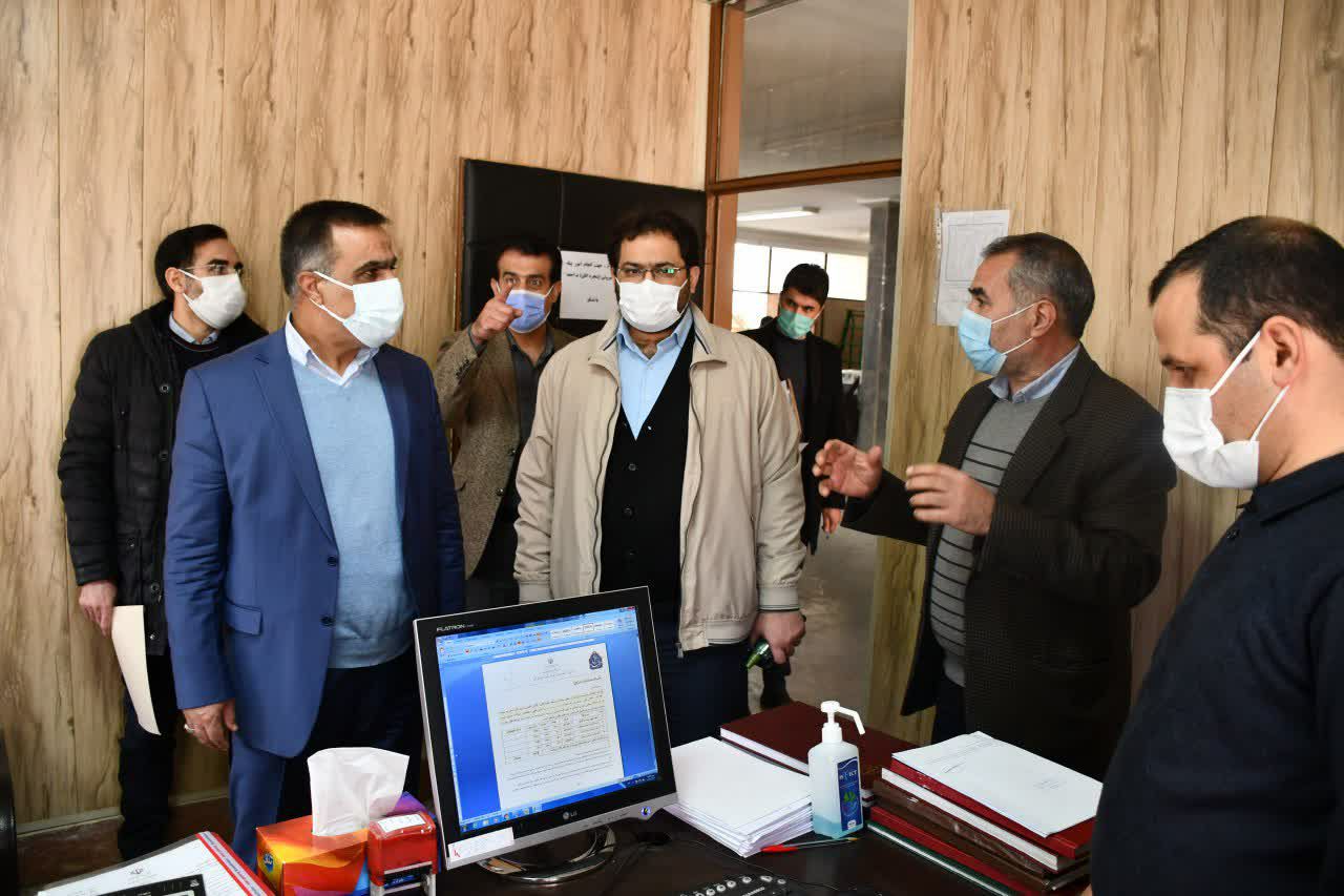 بازدید محمدی ایروانلو فرماندار شهرستان ماکو به همراه مدیر شبکه بهداشت و درمان از اداره صنعت ، معدن و تجارت