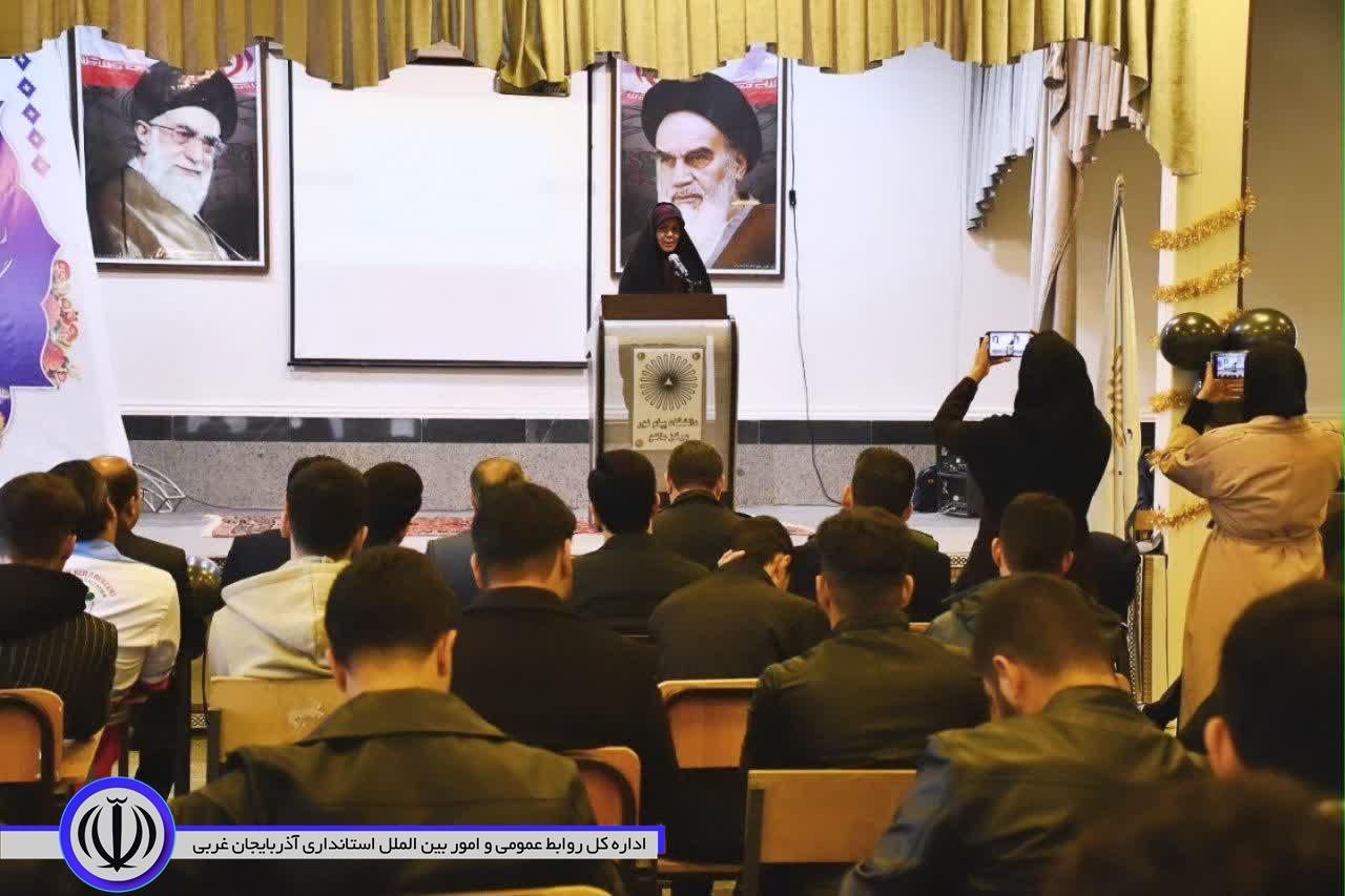 روز دانشجو در ماکو