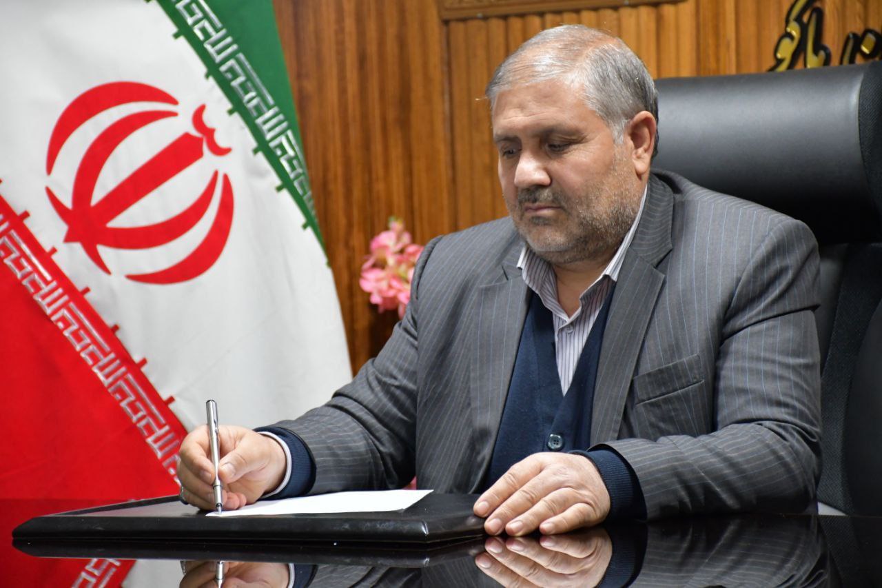 پیام تبریک نادر کاظمی فرماندار شهرستان ماکو به مناسبت گرامیداشت روز مجلس شورای اسلامی