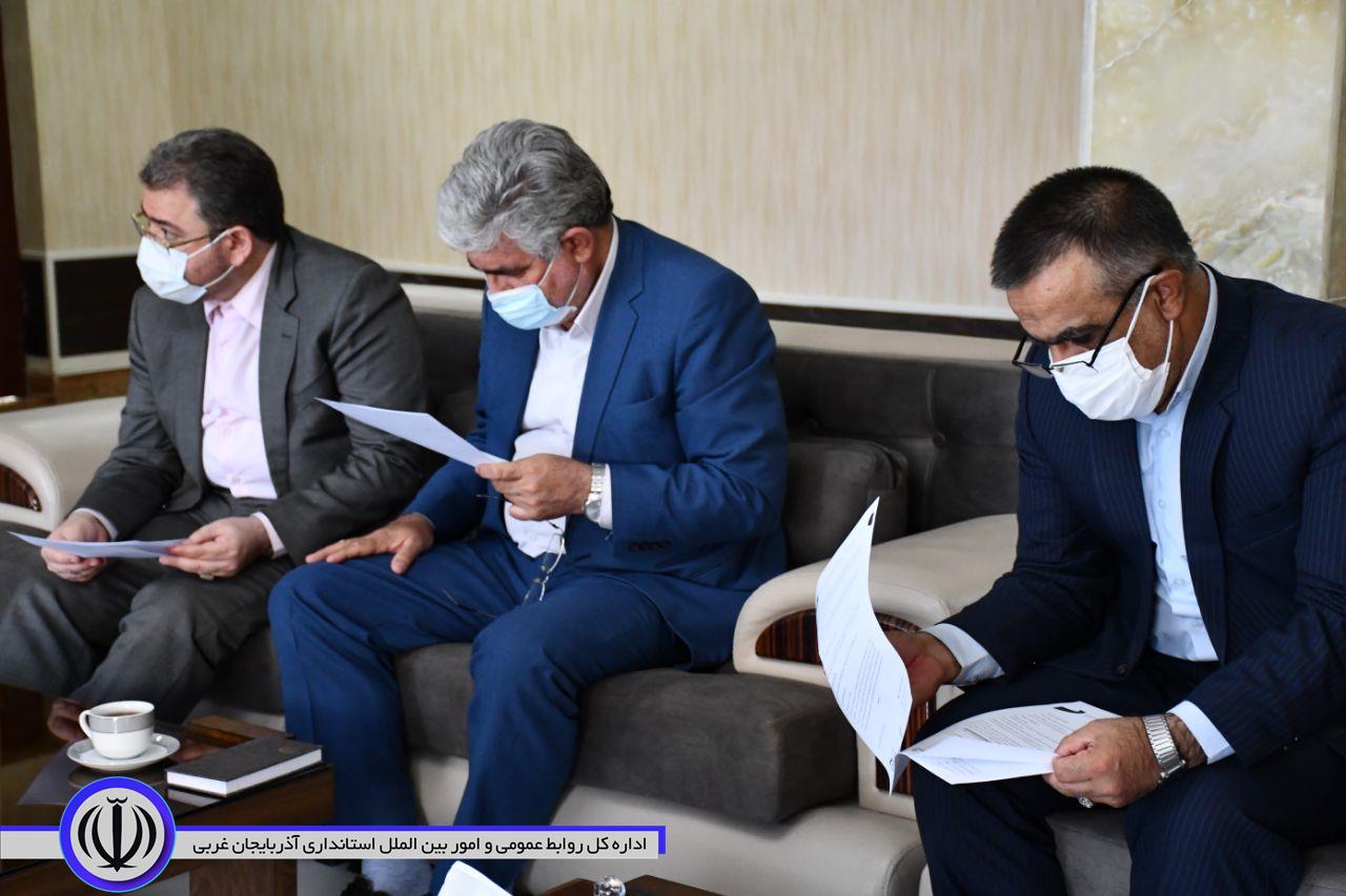 عقد تفاهم نامه پروژه مرمت و بهسازی چمن طبیعی ماکو