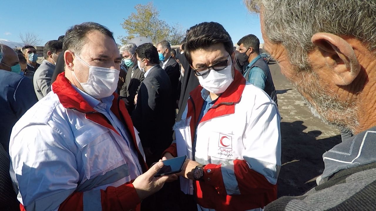 در سیل روستای بری شهرستان ماکو به ٢١ خانوار با ٨٣ نفر جمعیت امدادرسانی شد
