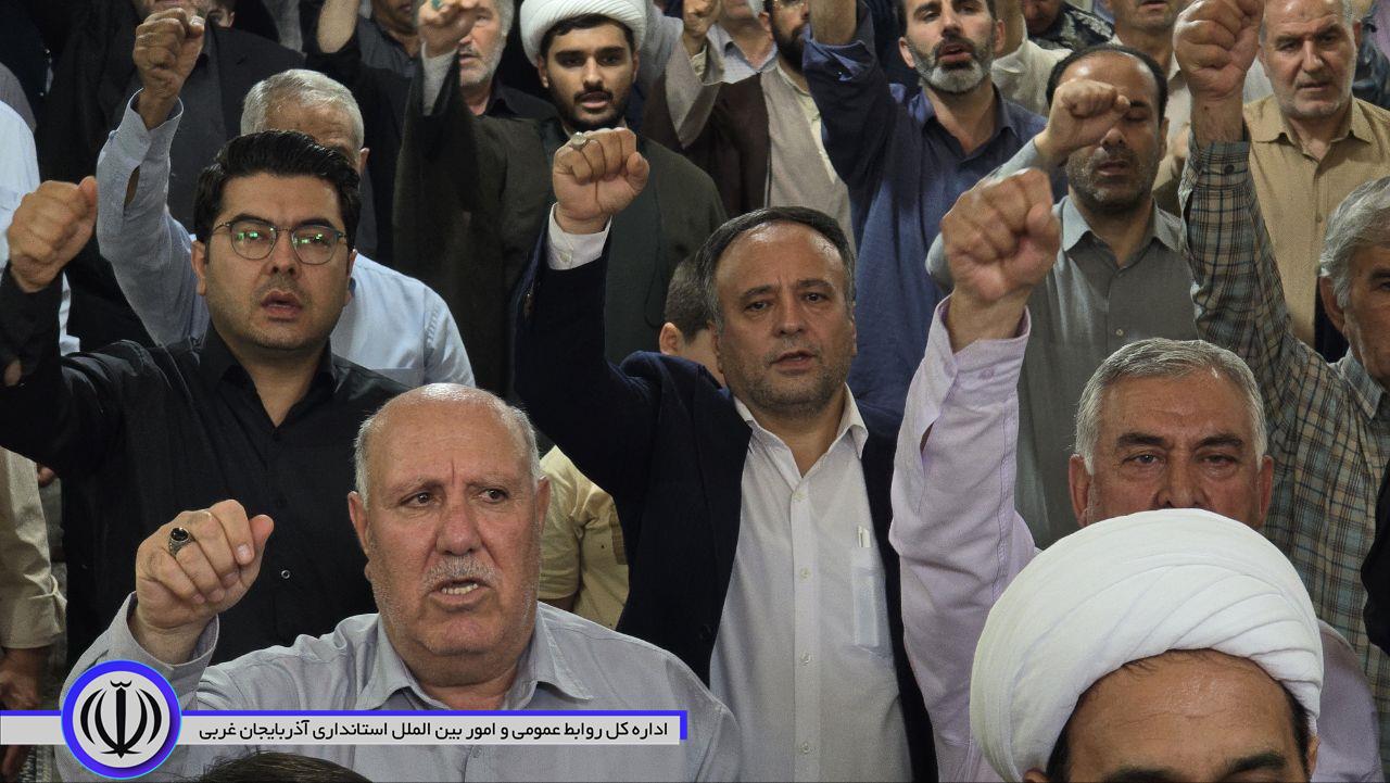 حضور دکتر رضایی سرپرست فرمانداری ماکو در نماز جمعه شهرستان ماکو