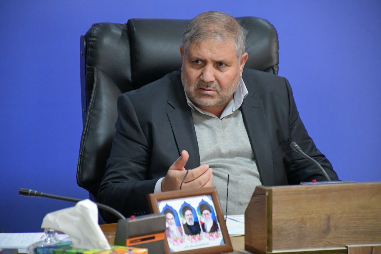 به همت سربازان گمنام امام زمان ( عج ) در یکسال گذشته یک تن انواع مواد مخدر در شهرستان ماکو کشف و ضبط شده است