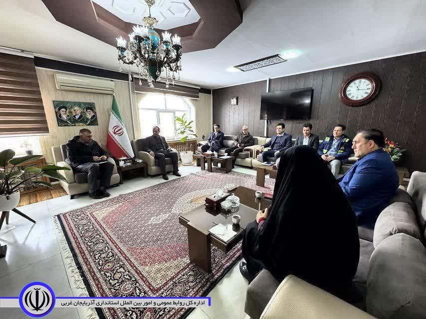 بررسی وضعیت زیرساخت‌های انرژی و پروژه‌های گازرسانی در شهرستان در دیدار مدیرعامل شرکت گاز استان آذربایجان غربی با فرماندار ماکو
