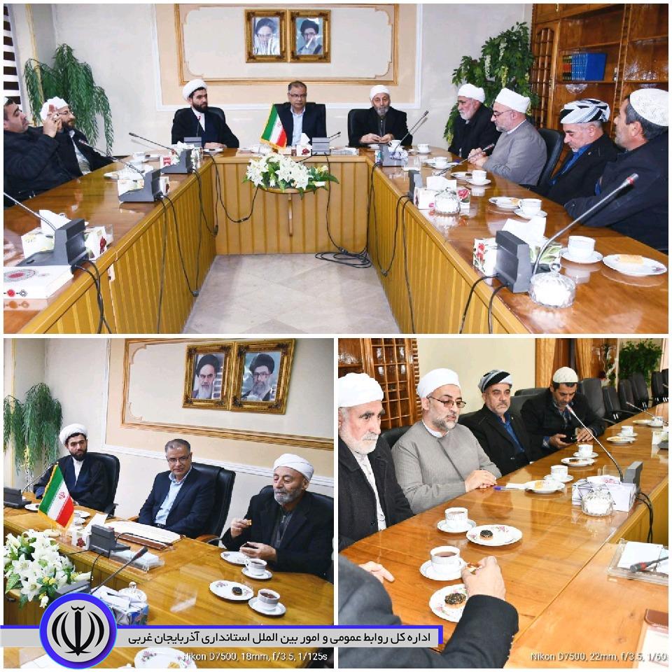 به برکت نظام جمهوری اسلامی انسجام و اتحاد میان شیعه واهل سنت در کشور مثال زدنی و زبان زد عام و خاص است.