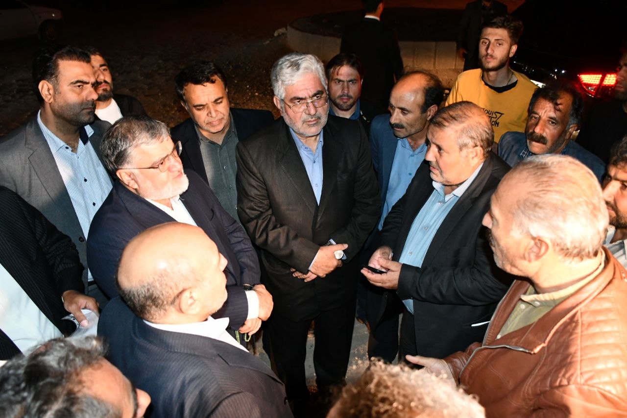 دیدار محمدصادق معتمدیان استاندار آذربایجان‌غربی با مردم روستای قزلداغ کرد از توابع بخش مرکزی شهرستان ماکو