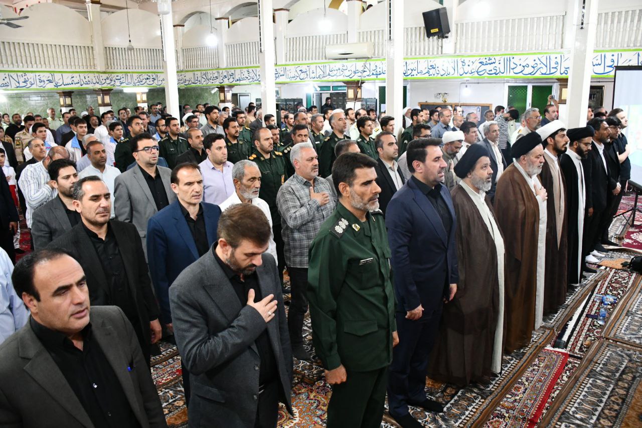 مراسم اربعین شهدای خدمت و 7 تیر با حضور گسترده مردم و مسئولین در مسجد جامع شهرستان ماکو برگزار گردید
