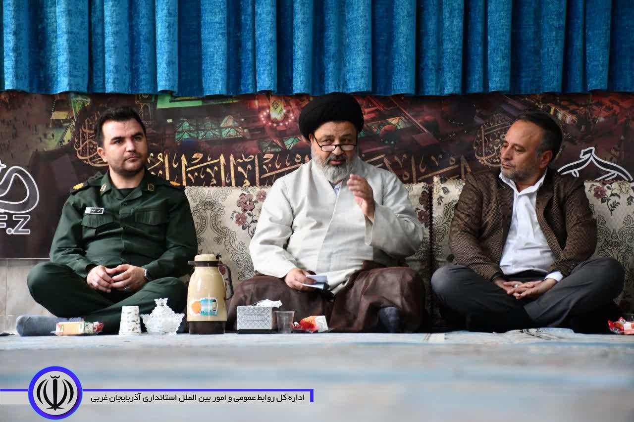 تدوین برنامه فرهنگی سالانه در اولویت برنامه ها باشد