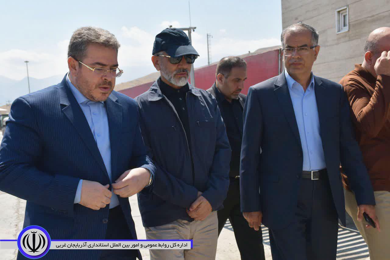 بازدید سردار علی مویدی رئیس ستاد مبارزه با قاچاق کالا و ارز کشور از گمرک بازرگان