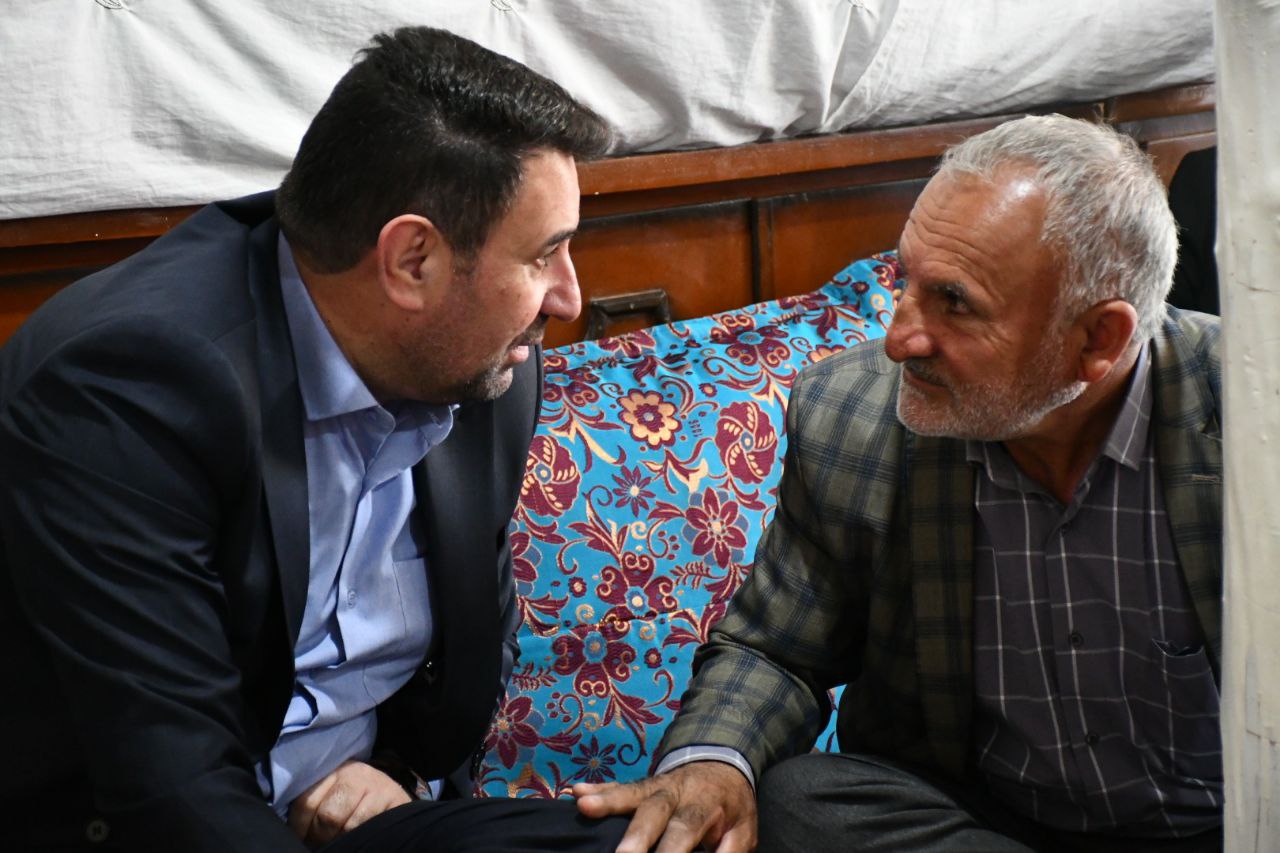 ملاقات مردمی و چهره به چهره دکتر رامین موحدی فرماندار شهرستان ماکو با مردم روستای تلیم خان از توابع بخش مرکزی