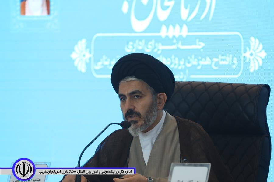 کشت گلخانه ای وسیعتر در آذربایجان غربی توسعه یابد