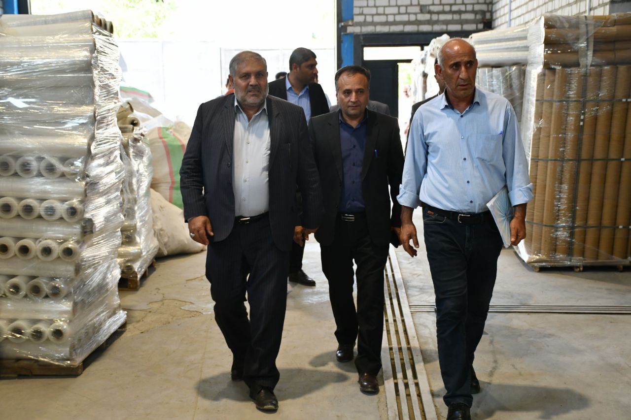 بازدید فرماندار شهرستان ماکو از شرکت آرتا پلیمر غرب