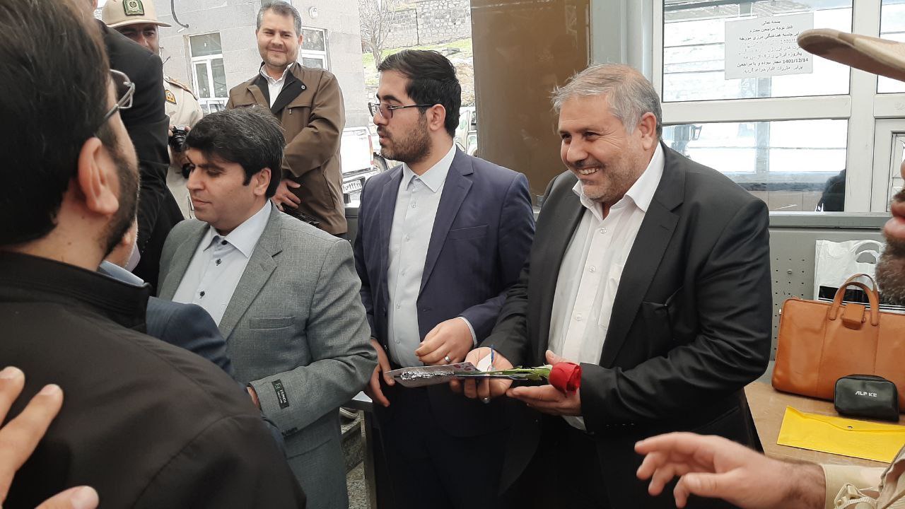 دیدار فرماندار ماکو با کارکنان گمرک ، هنگ مرزی و پایانه مرزی بازرگان جهت عرض خسته نباشید در خصوص خدمات رسانی به همشهریان