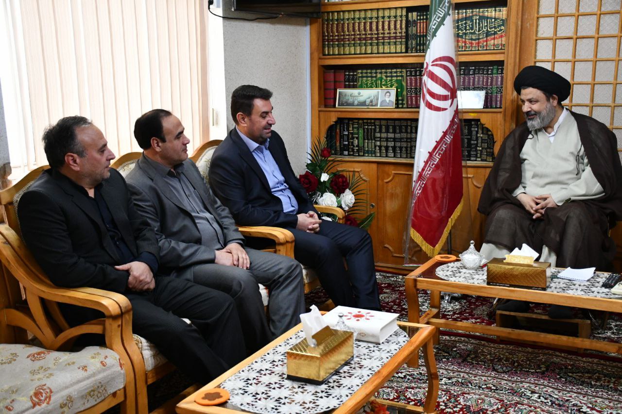 دیدار دکتر رامین موحدی فرماندار جدید شهرستان ماکو با حجت الاسلام والمسلمین سید محمد هاشمی امام جمعه شهرستان ماکو