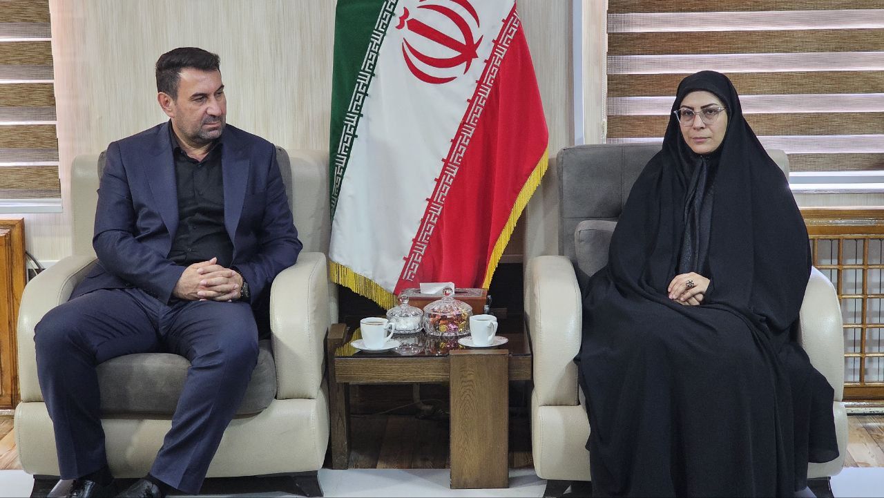 دیدار خانم آب سوران مدیرکل کانون پرورش فکری کودکان و نوجوانان استان آذربایجان غربی با رامین موحدی فرماندار شهرستان ماکو
